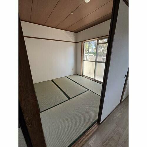 ハイツサンローランの内装