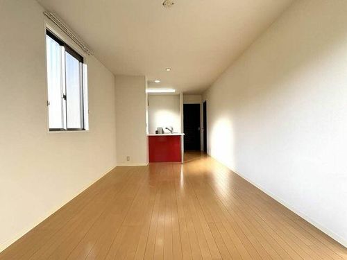 ヴァーチャスの杜 B棟B0103の居間