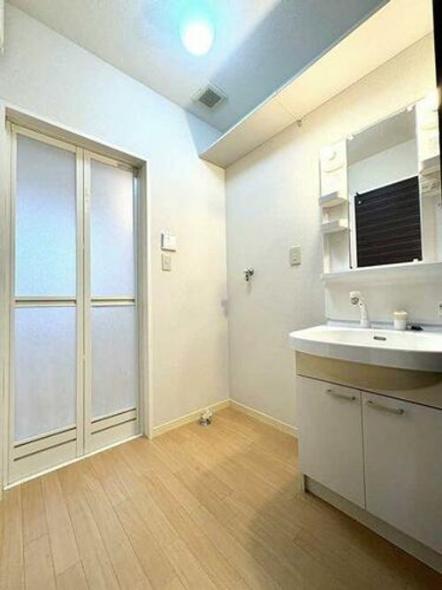 ヴァーチャスの杜 B棟B0103の内装