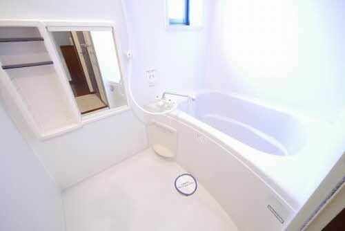 シャーメゾン中曽根 B棟B0102の風呂