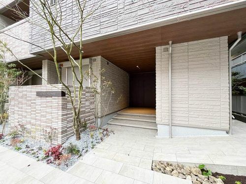 シャーメゾン赤坂けやき通りの外観