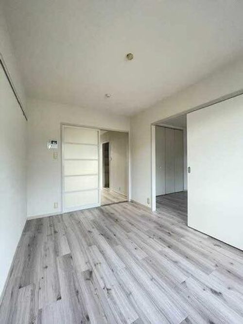 フォーブル堤A0202の居間