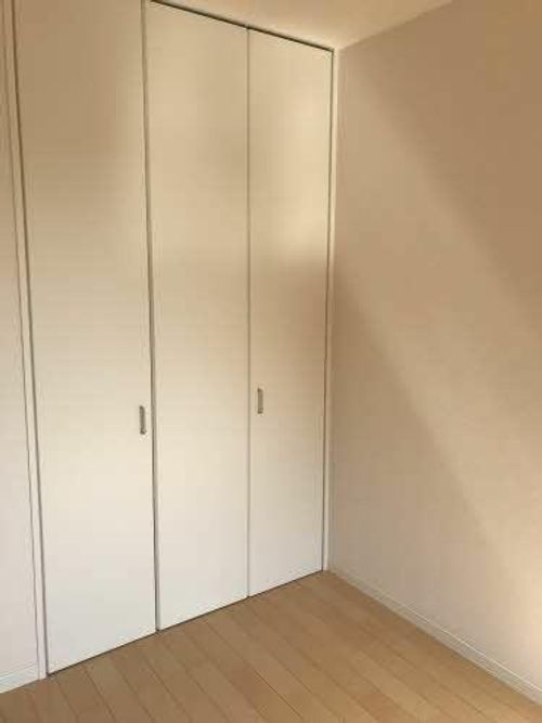 サーティーン・IX0102の内装