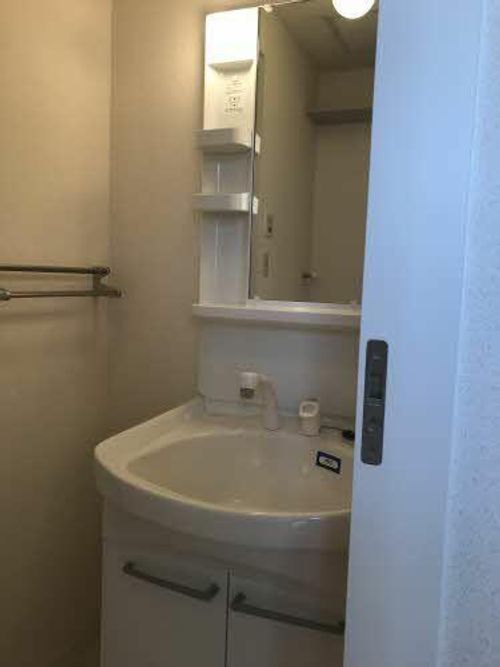 サーティーン・IX0102の内装