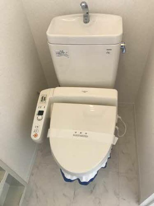 サーティーン・IX0102の内装