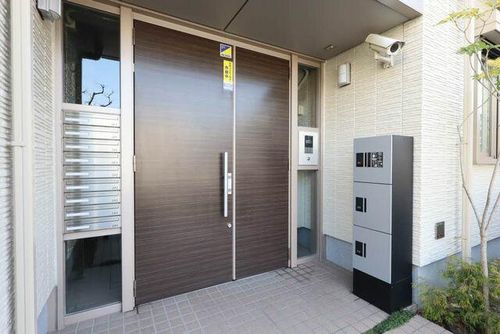 シャーメゾン沢良宜西0303の外観