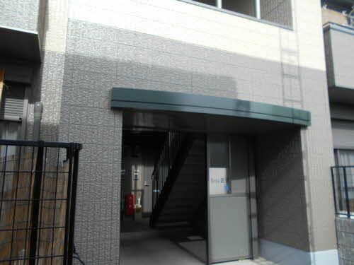 アイリス正道B102の外観