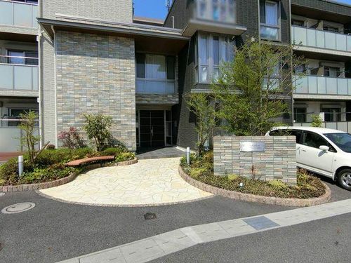 グラン リシェス 大津京0202の外観