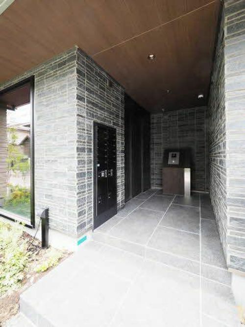 シャーメゾン グランデール清和0202の玄関