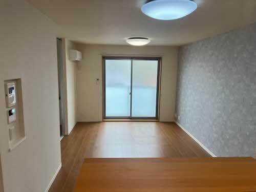 キャトル セゾン0301の居間