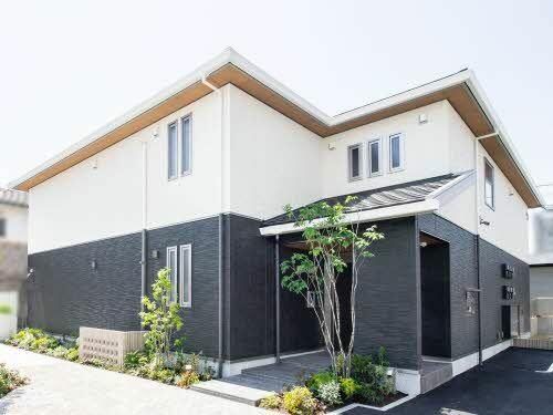 シャーメゾン アトリエール0203の外観