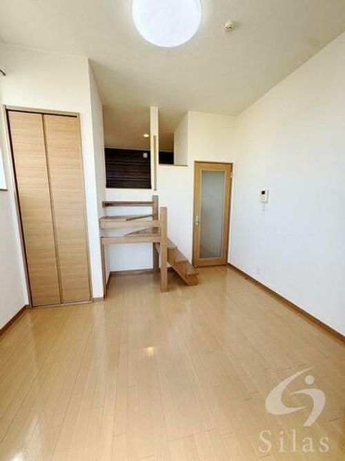 兵庫県尼崎市大島3丁目(アパート)の賃貸物件の居間