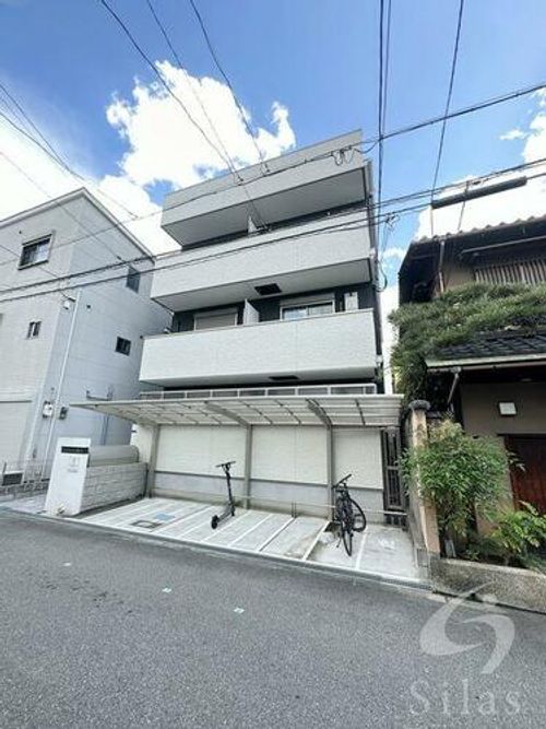 クローバーハイツ鷹合の外観