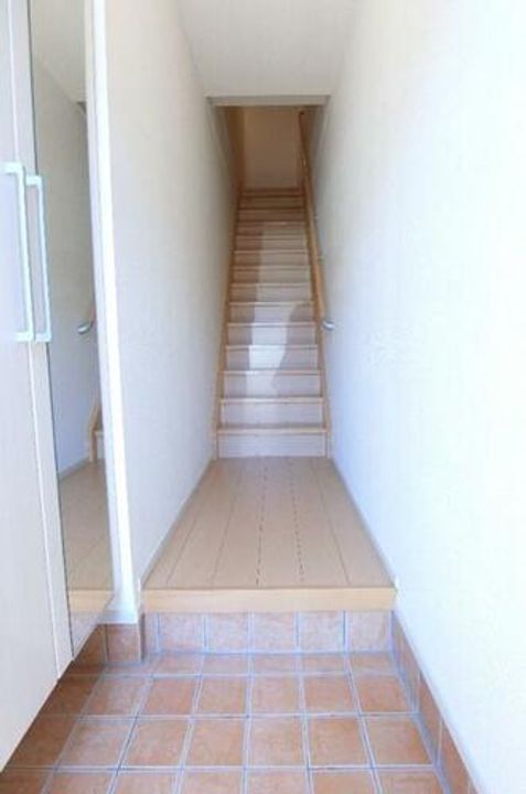 アバンツァートの玄関