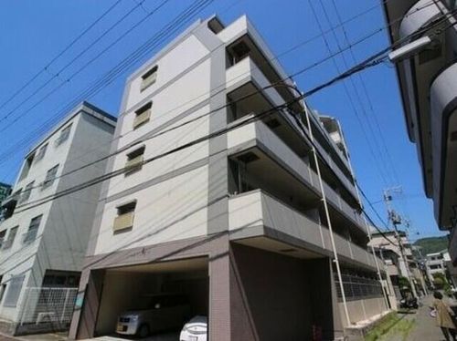 シャルマン西代の外観