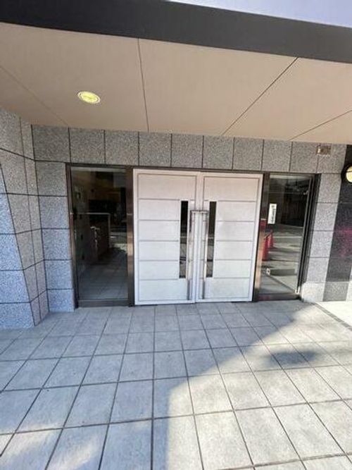 ベルドミール洛南の玄関