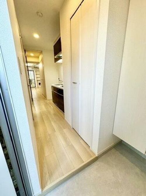 大阪府大東市御領1丁目(アパート)の賃貸物件の玄関