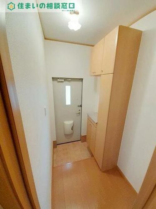 愛知県西尾市徳永町稲場(アパート)の賃貸物件の玄関