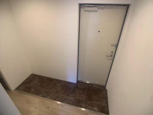 北海道札幌市中央区南十五条西12丁目(マンション)の賃貸物件の玄関