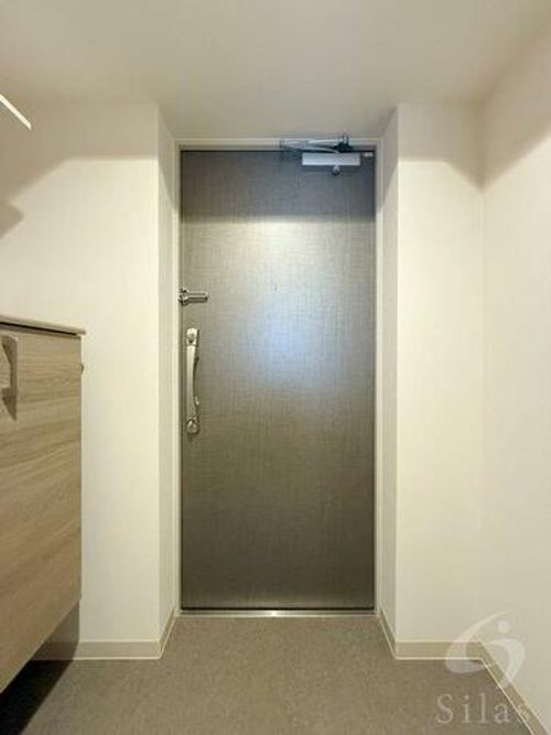 大阪府大阪市平野区加美東5丁目(マンション)の賃貸物件の玄関
