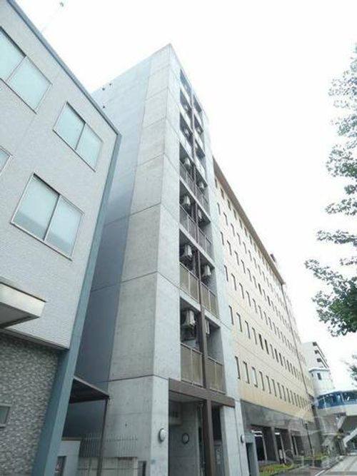 ベルシモンズ大阪港の外観