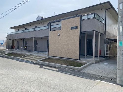 ラフィーネ三田の外観