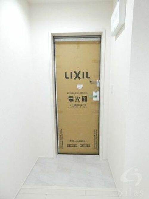 大阪府豊中市服部南町4丁目(アパート)の賃貸物件の玄関