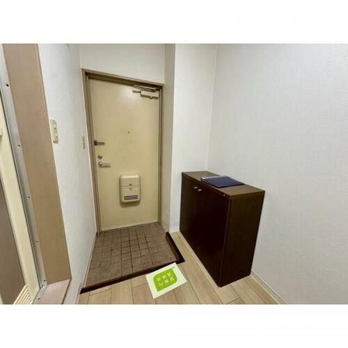 花の木ハウス102の玄関