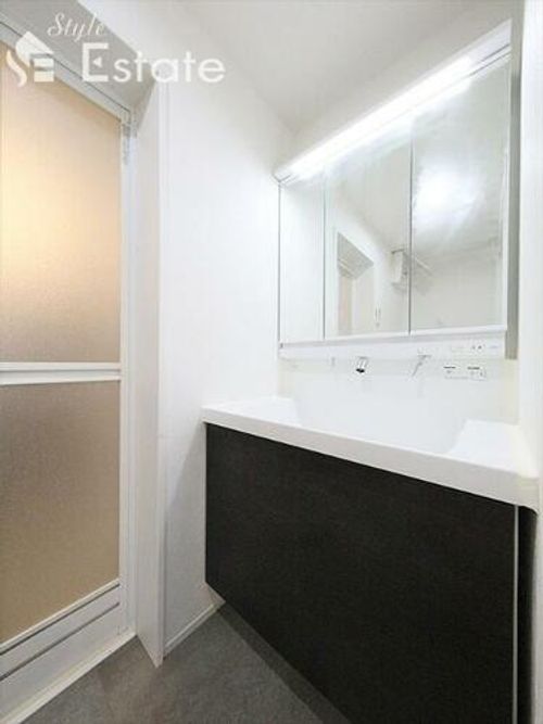 Warren shouhouⅡの内装