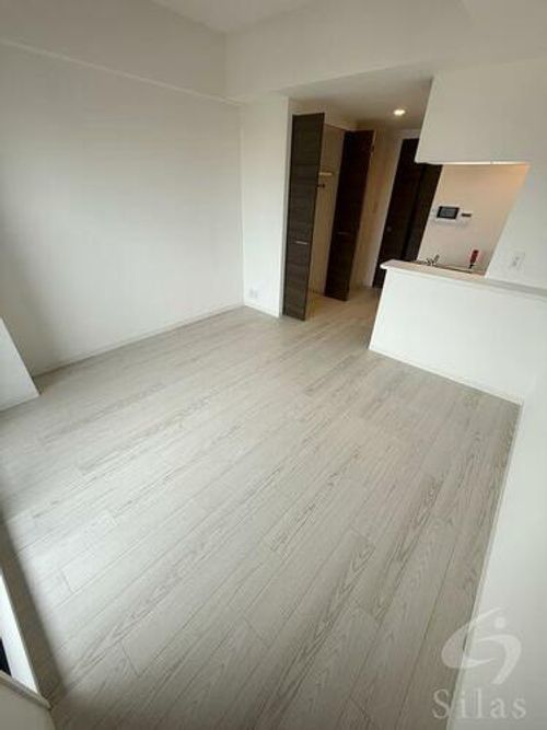 S-RESIDENCE堺altklasの居間
