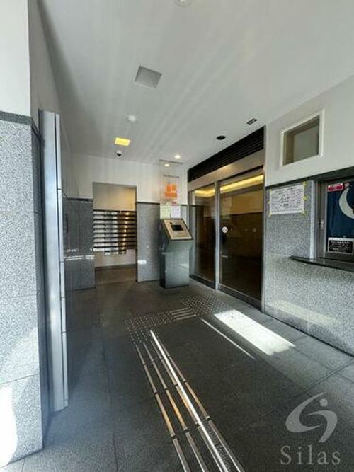 エス・キュート京都下鴨東の玄関