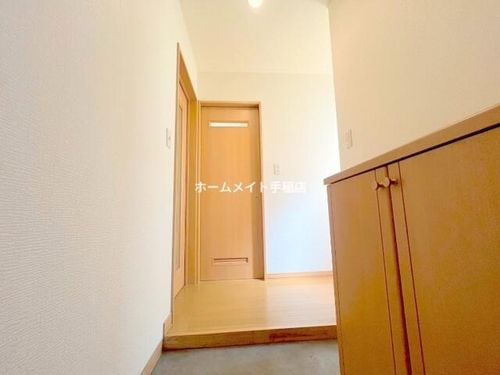 北海道札幌市手稲区前田五条9丁目(アパート)の賃貸物件の玄関