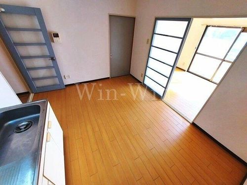 野田マンションの居間