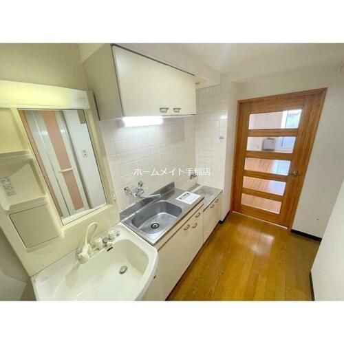 北海道札幌市手稲区前田八条15丁目(マンション)の賃貸物件のキッチン