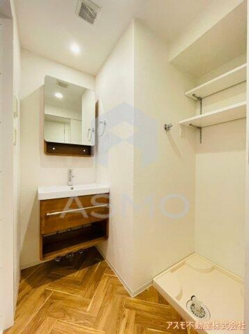 セレニテ堺筋本町リアンの内装