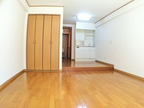 フルール須磨の居間