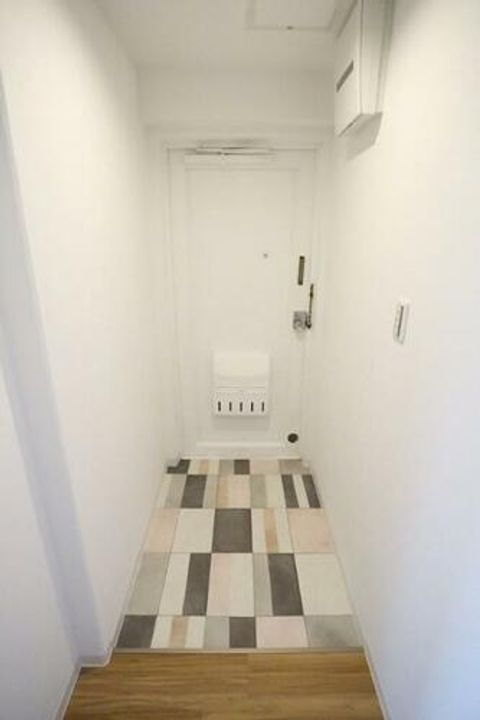 エード白川の玄関