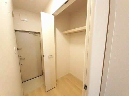 ヴァロ伏見稲荷の内装