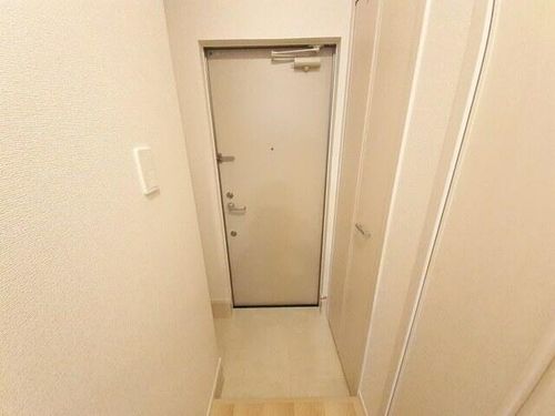ヴァロ伏見稲荷の玄関