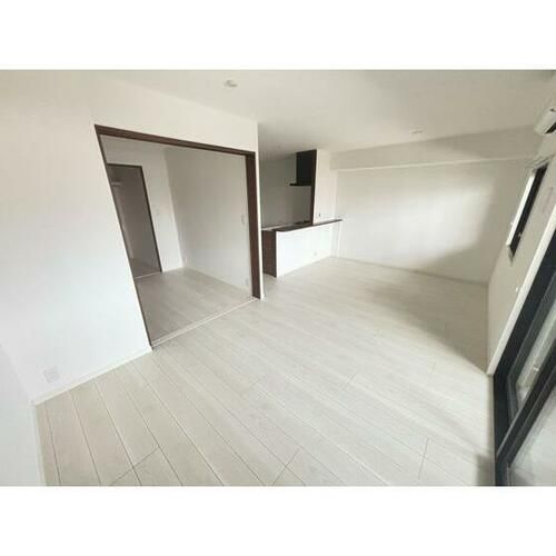 LIBTH上牟田WEST0604の居間