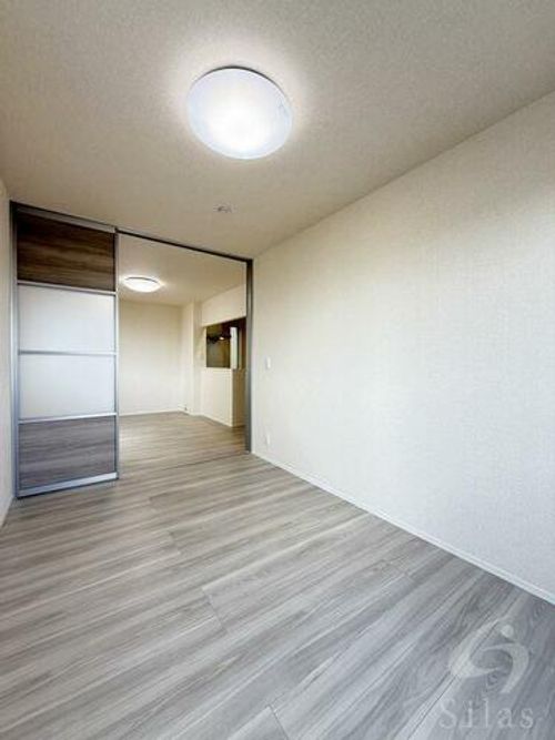 GRAMM桂北滝川 C棟の内装