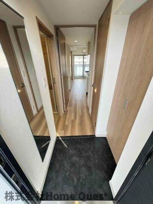大阪府東大阪市足代北1丁目(マンション)の賃貸物件の玄関