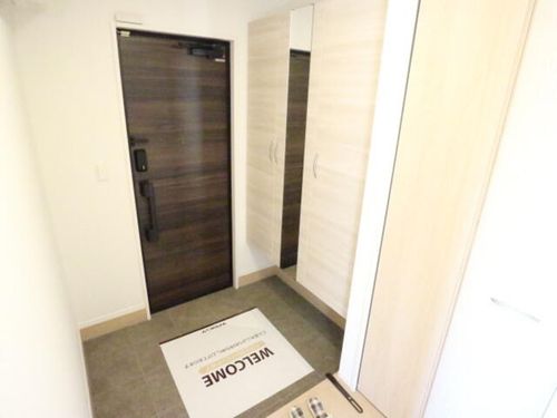 兵庫県明石市和坂2丁目(アパート)の賃貸物件の玄関