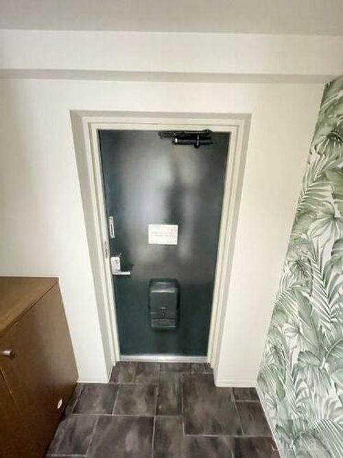 兵庫県尼崎市東園田町2丁目(マンション)の賃貸物件の玄関