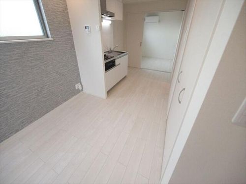 サニーガーデン黄金301の居間