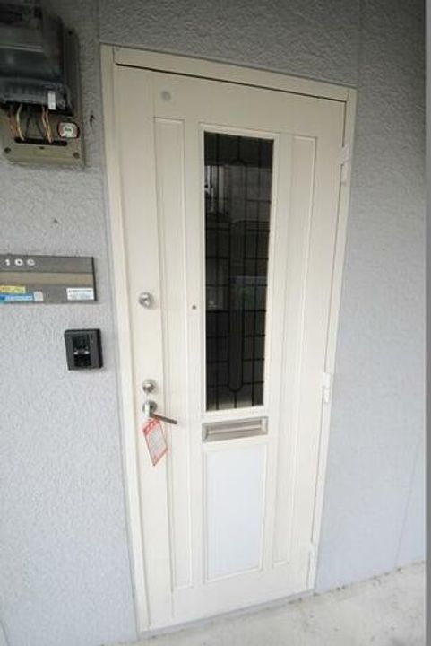 セジュール高見の玄関