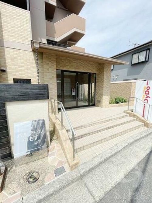 大阪府堺市北区長曽根町(マンション)の賃貸物件の玄関