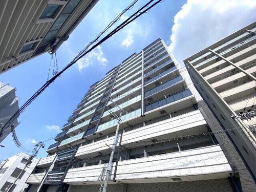 エスリード大阪デュアルゲートの外観