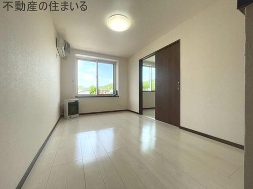 フロンティア藤野の内装