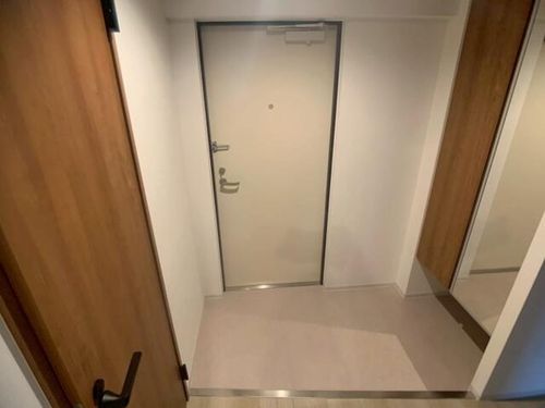 北海道札幌市西区発寒九条11丁目(マンション)の賃貸物件の玄関